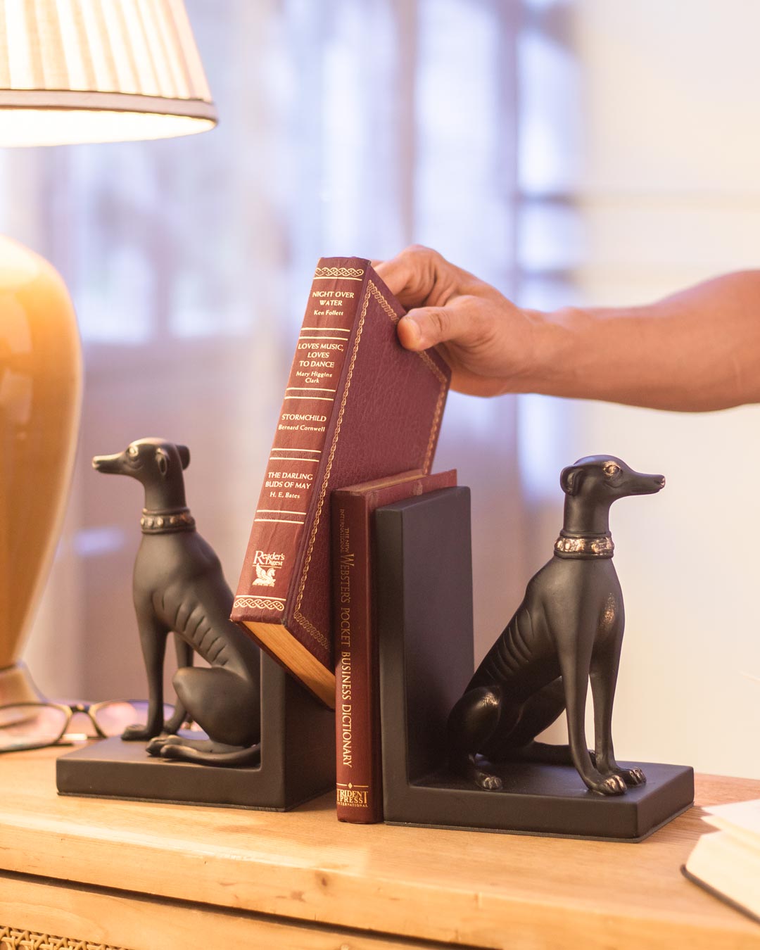 BowLift | Guard Dog Bookend Set - Black