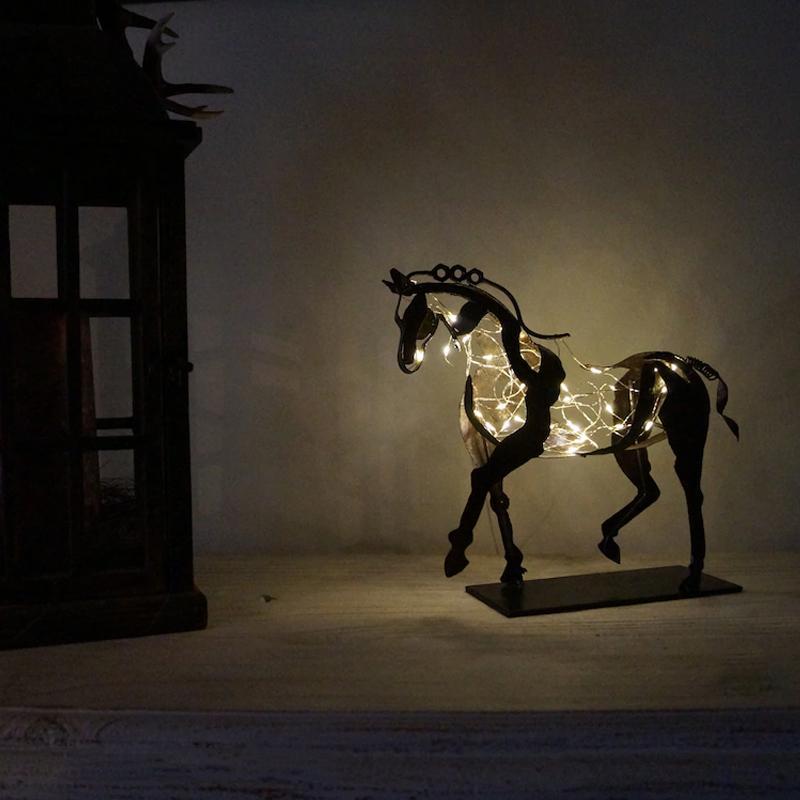 BowLift | Handcrafted Metal Horse Sculpture "Adonis"