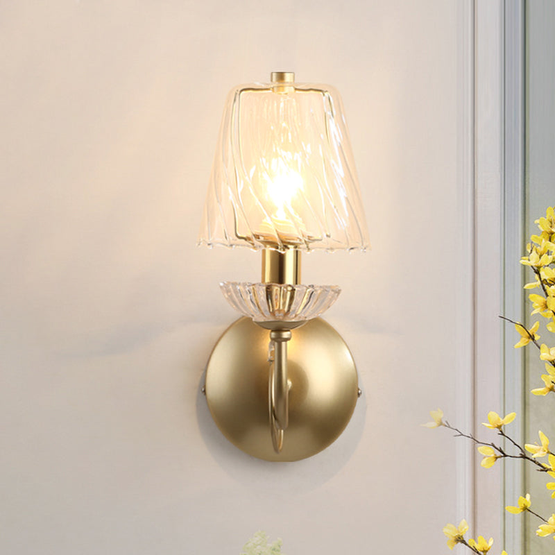 BowLift | Minimalistic Cone-Shaped Wall Light with Single Bulb Made of Clear, Twisted Glass in Gold