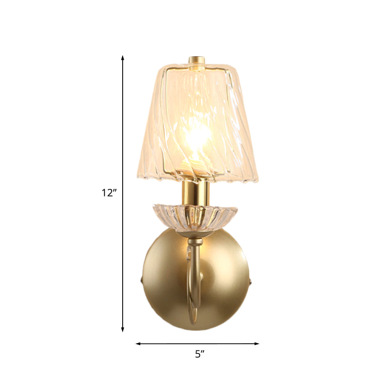 BowLift | Minimalistic Cone-Shaped Wall Light with Single Bulb Made of Clear, Twisted Glass in Gold