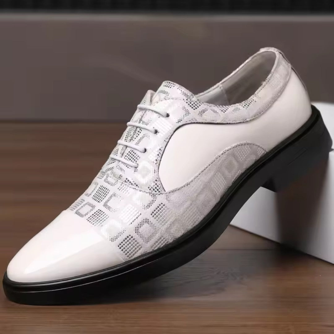 Elegant Oxford Shoes in Patent Leather