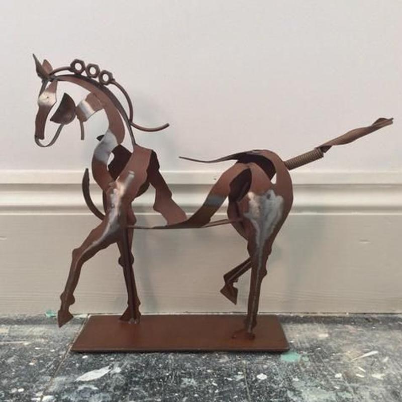 BowLift | Handcrafted Metal Horse Sculpture "Adonis"