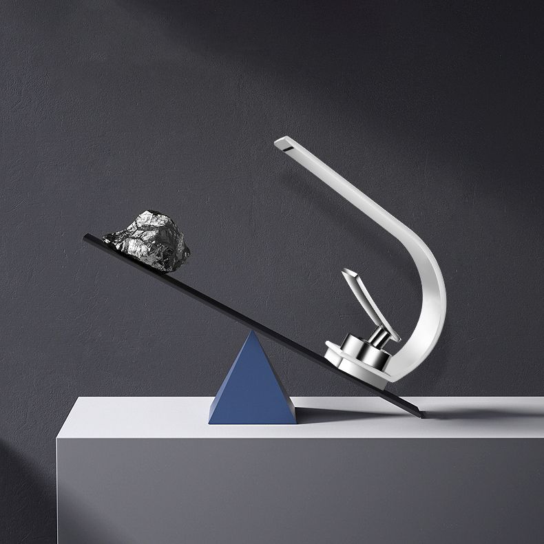 BowLift | Bathroom faucet brass waterfall spout lever handle basin faucet