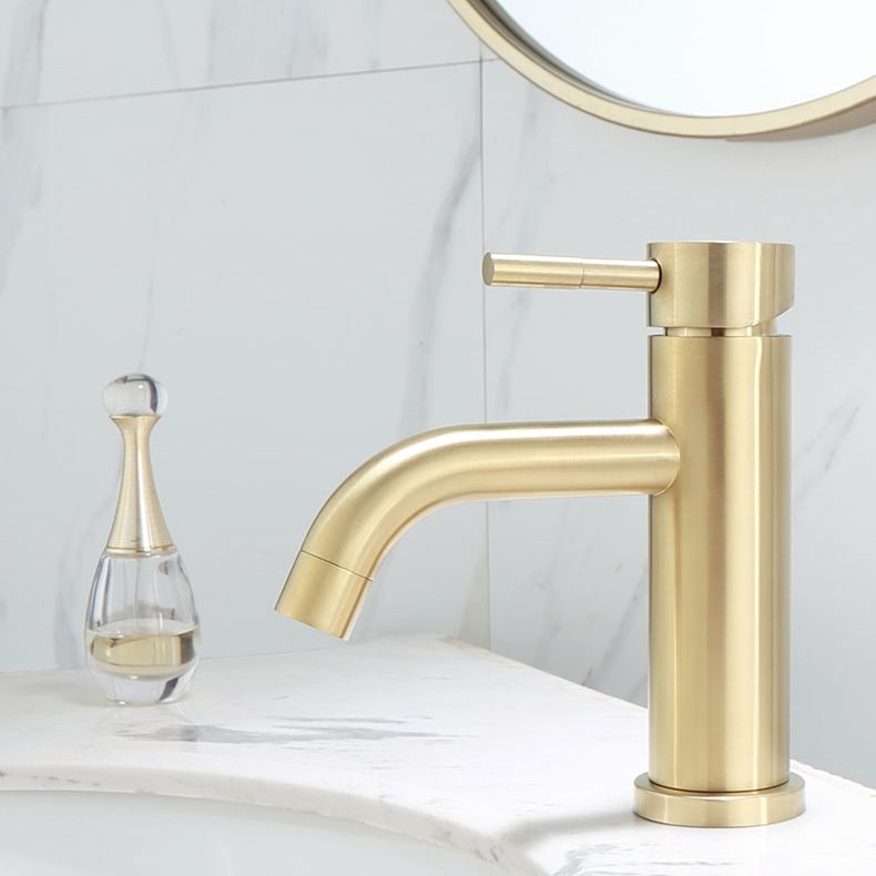 BowLift | Deck Mounted Roman Tub Faucet Low Arc Tub Faucet Set in Gold