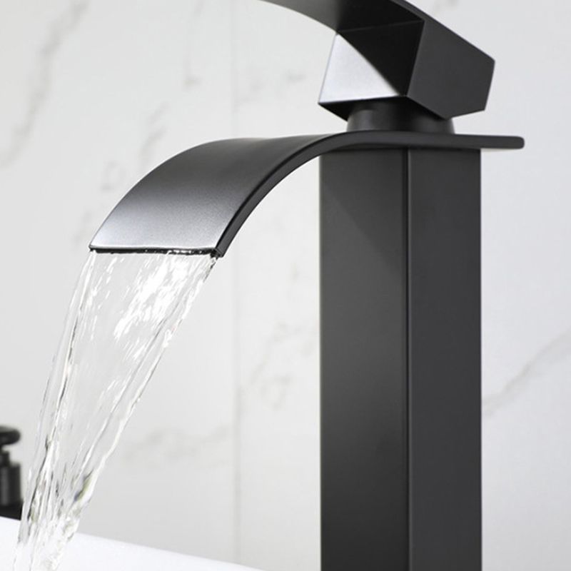 BowLift | Waterfall Basin Tap Bathroom Faucet Lightweight Luxury Basin Faucet