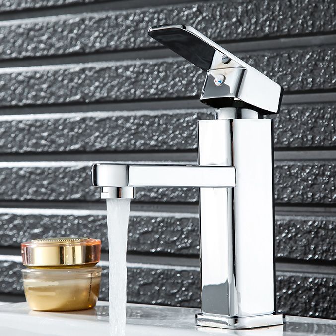 BowLift | Cubic Basin Faucet Simple Low Arc Bathroom Faucet with 1 Hole