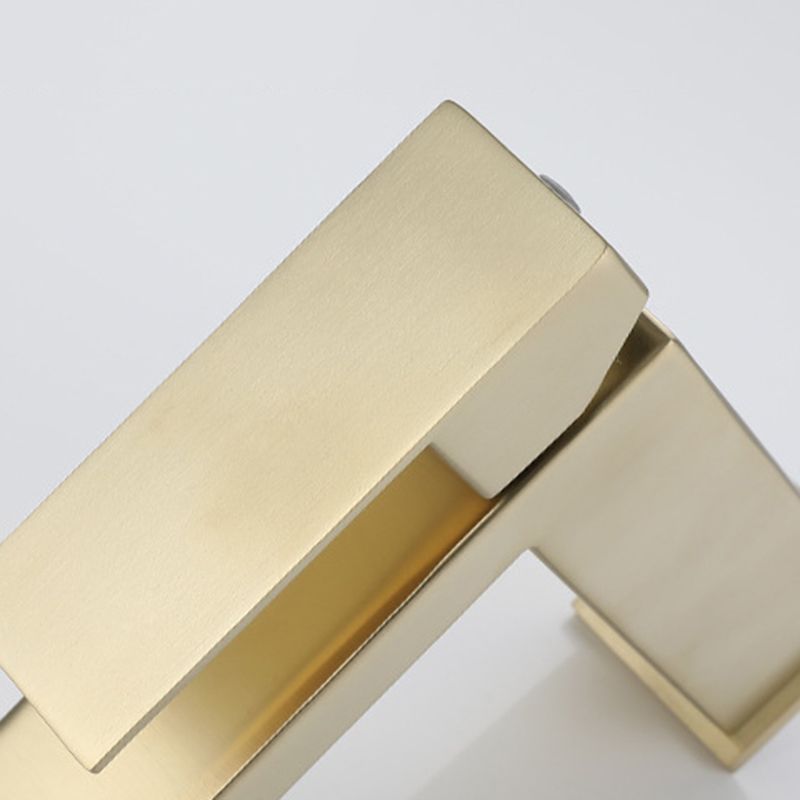 BowLift | Glam Style Faucet Single Lever Sink Bathroom Faucet