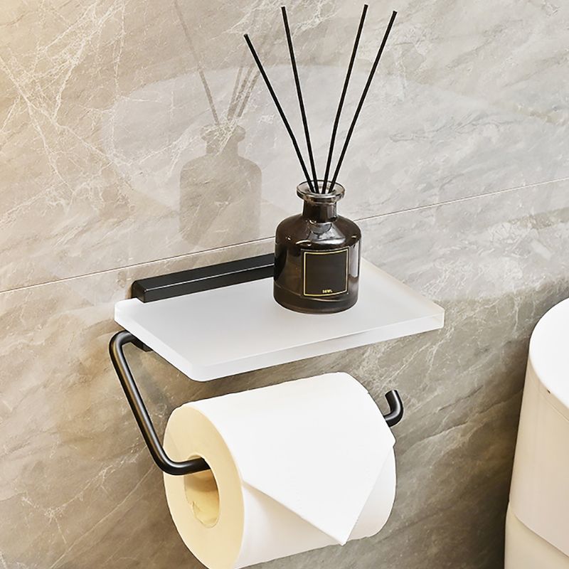BowLift | Metal and acrylic bathroom accessories as a single piece or in a set in black