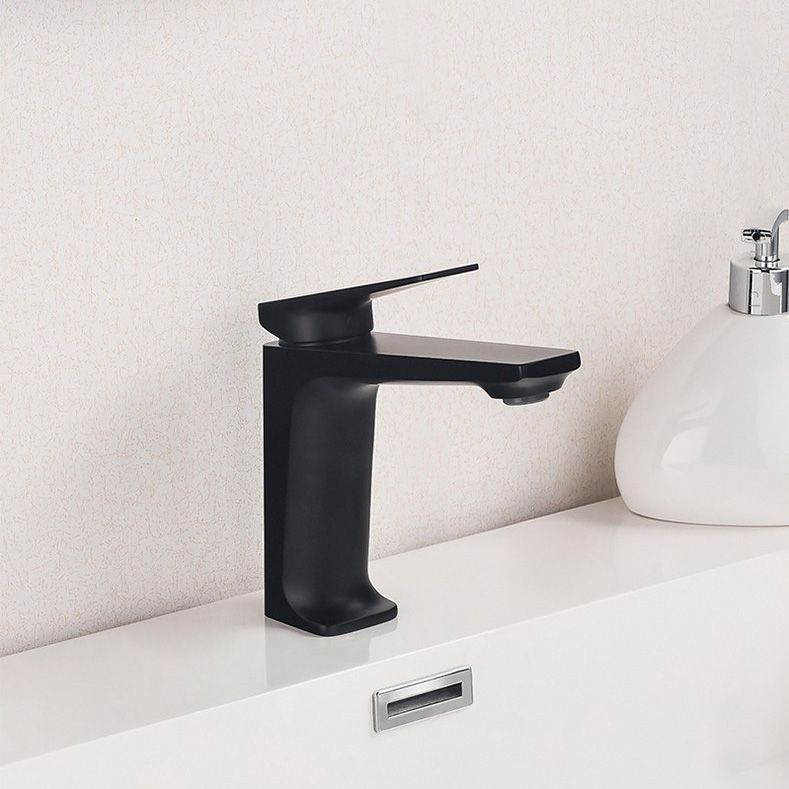 BowLift | Glam Copper Vessel Faucet Lever Handles Low Arc Vessel Faucet for Bathroom