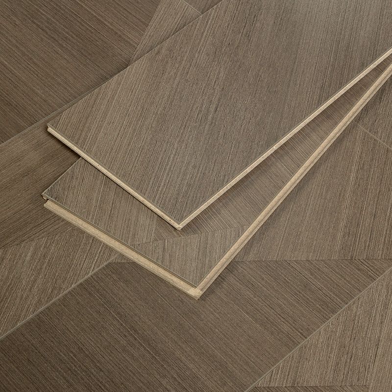 BowLift | Water-resistant laminate click-lock brown wood laminate floor
