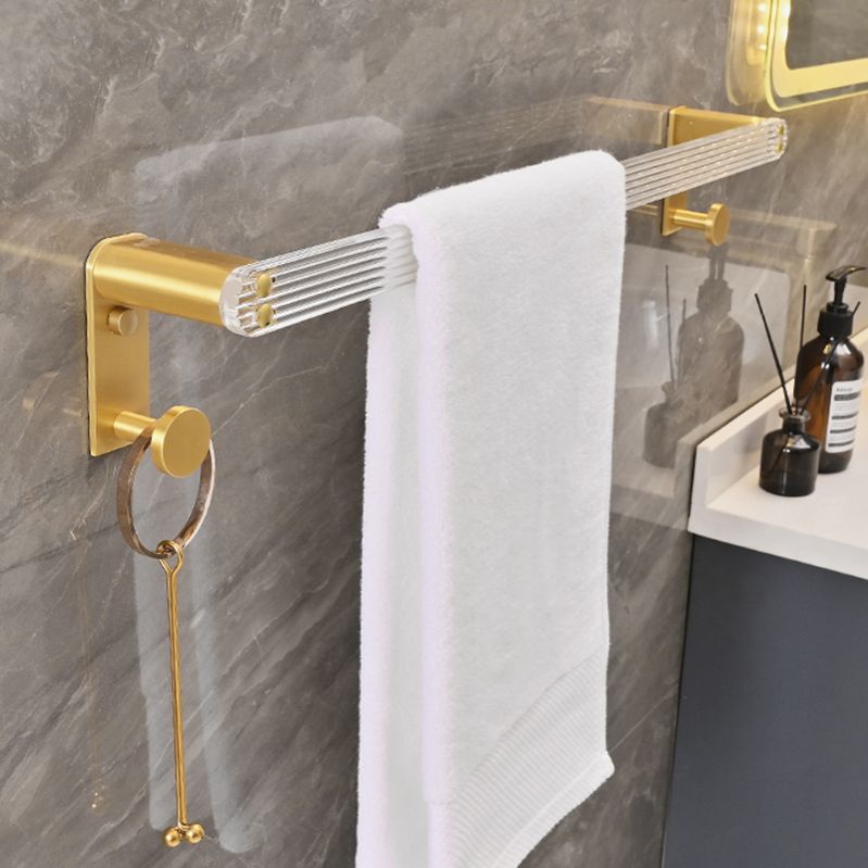 BowLift | Metal and acrylic bathroom accessories as a single piece or in a set in gold