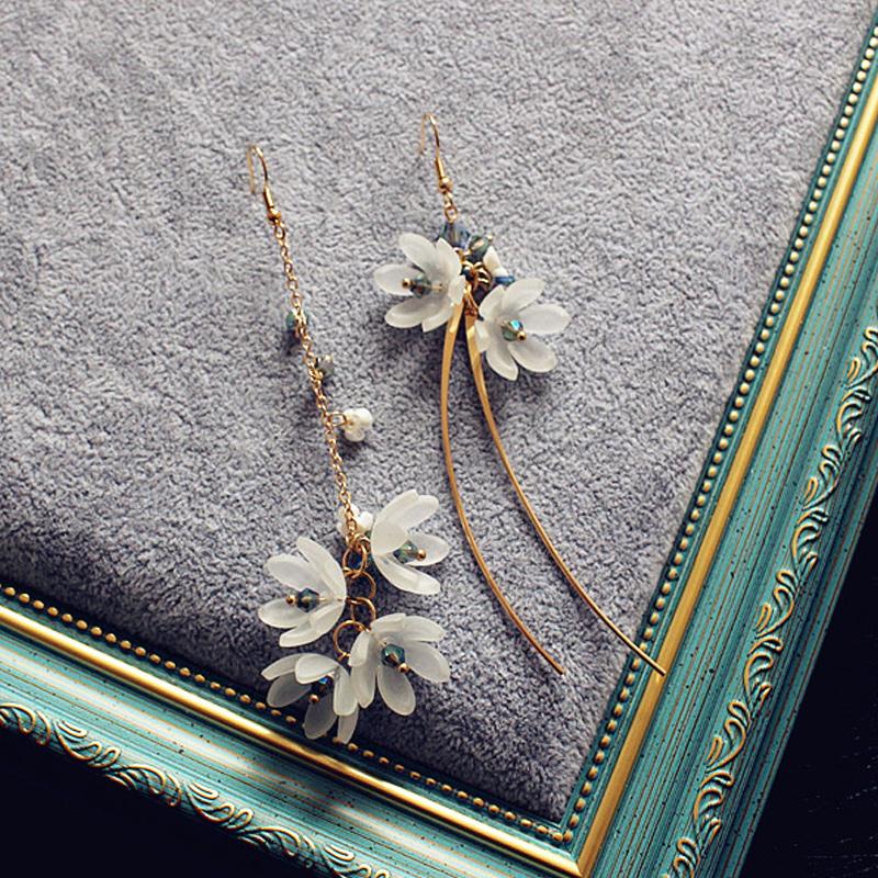 BowLift | Asymmetrical Flower Earrings