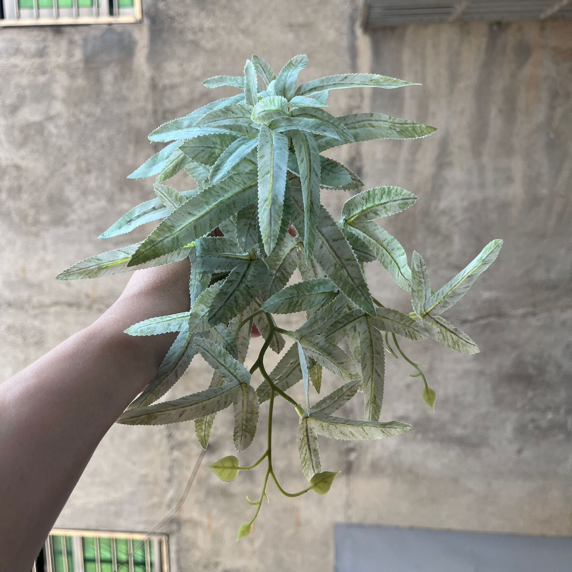 BowLift | Artificial Hanging Plant for Natural Decoration in Indoor and Outdoor Areas