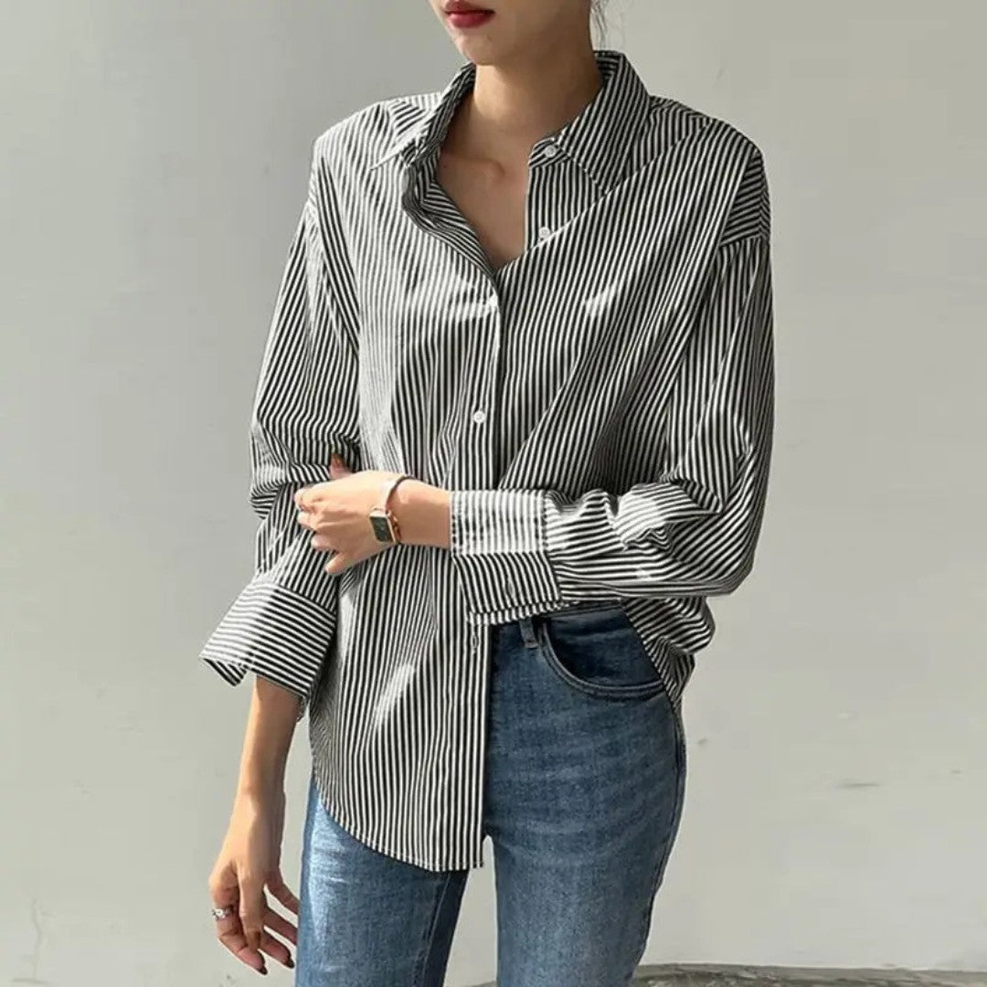 Tailored Executive Shirt with Classic Collar and Button Front