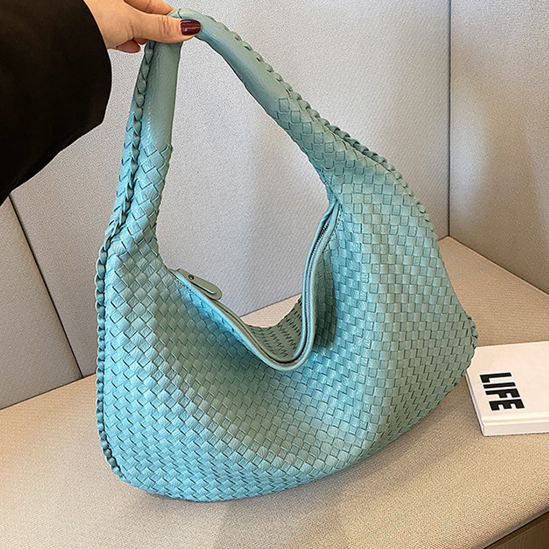 BowLift | Fashionable woven bag for women