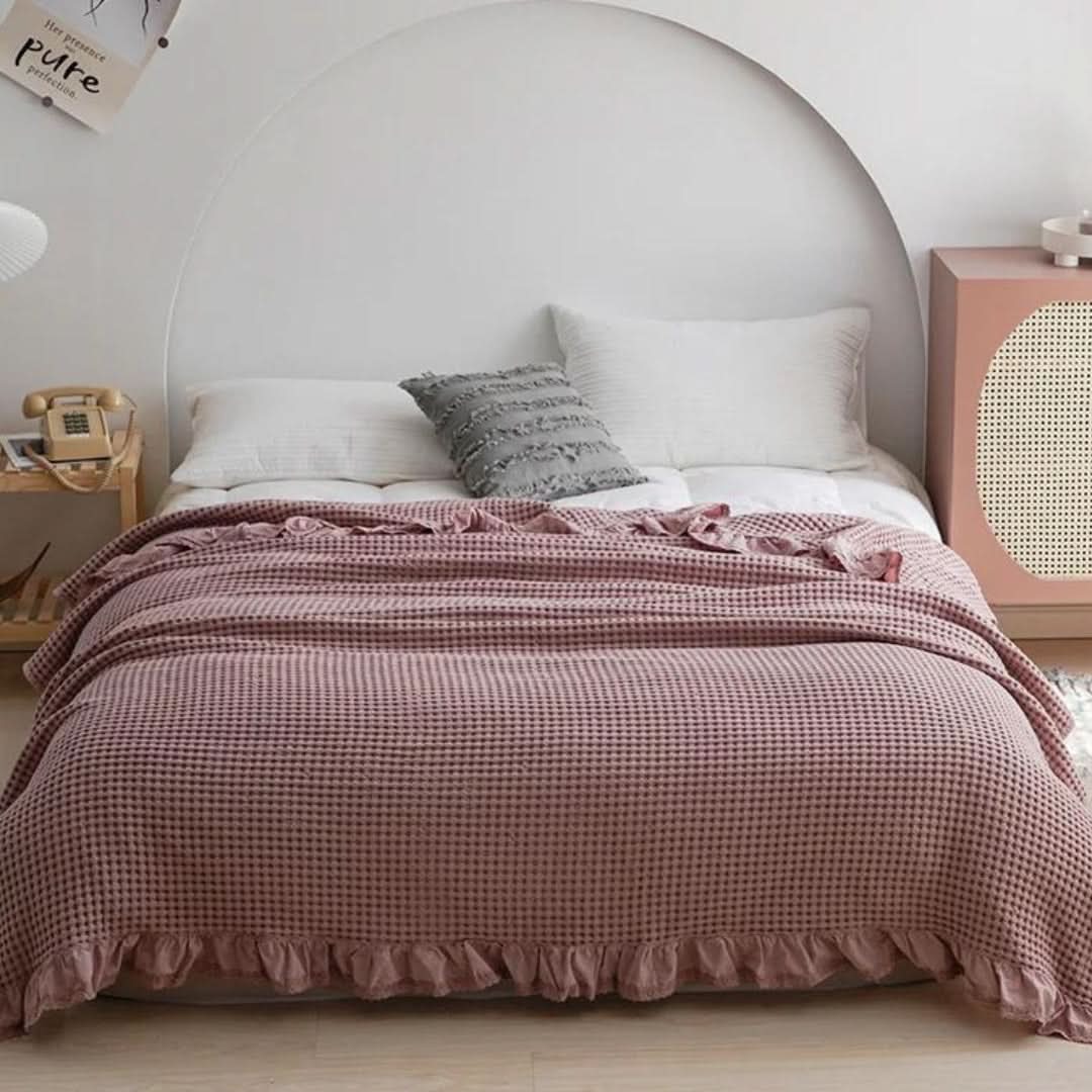 BowLift | INA - Slim and cozy blanket