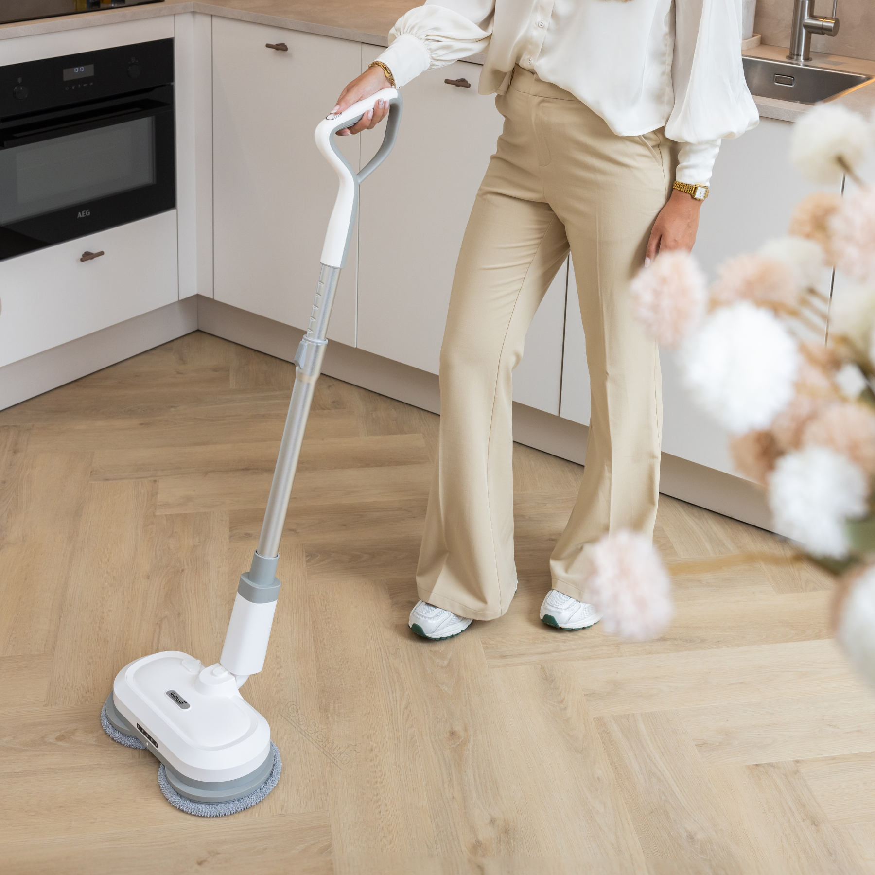 BowLift | GlidePro – Advanced Cordless Smart Mop for Effortless Cleaning and a Sparkling Home