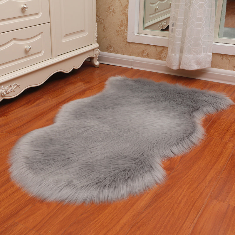 BowLift | Irregular Shape Solid Color Rug Multi Colors Soothing Indoor Rug Polyester Non-Slip Back Machine Washable Rug for Room