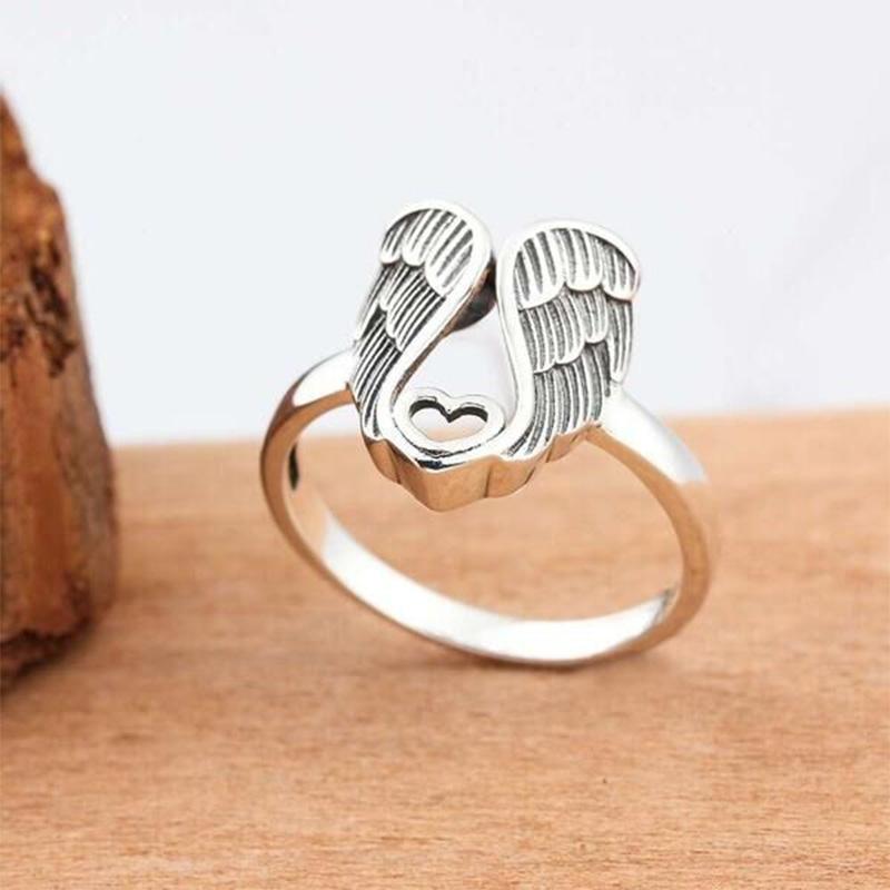 BowLift | Angel Love Heart Ring