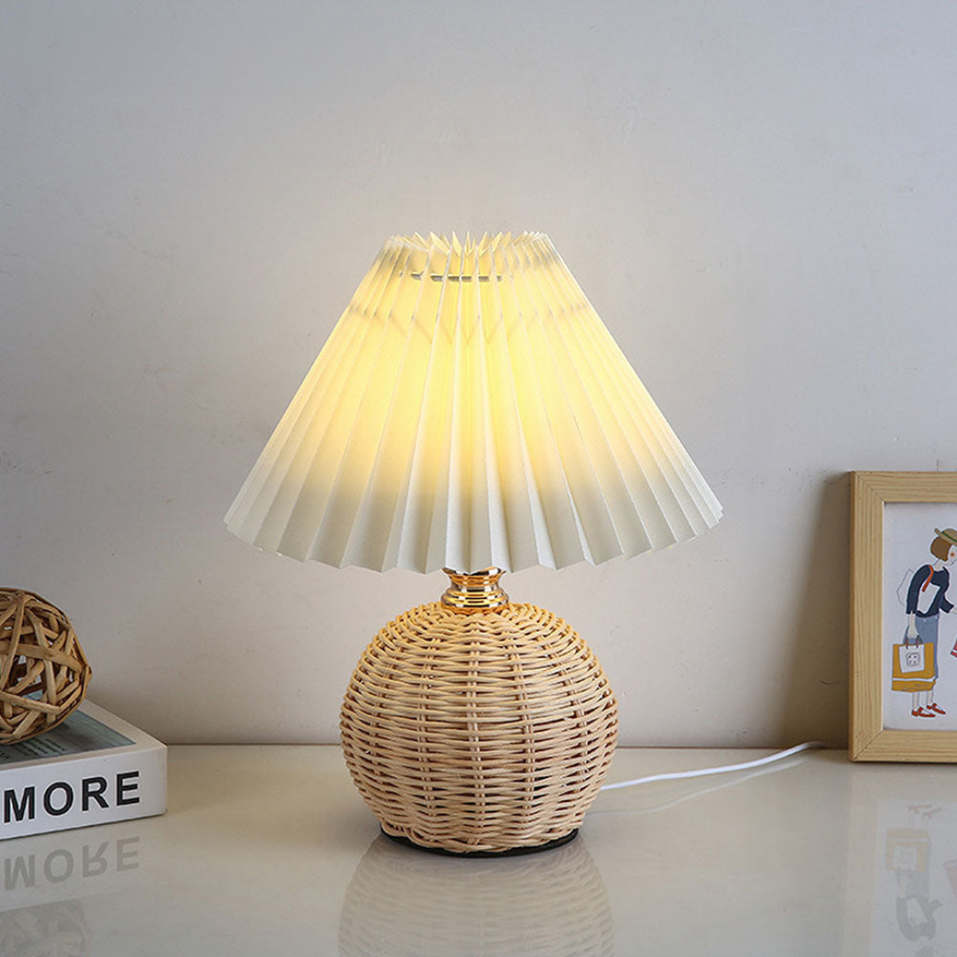 BowLift | Modern Table Lamp with White Pleated Shade