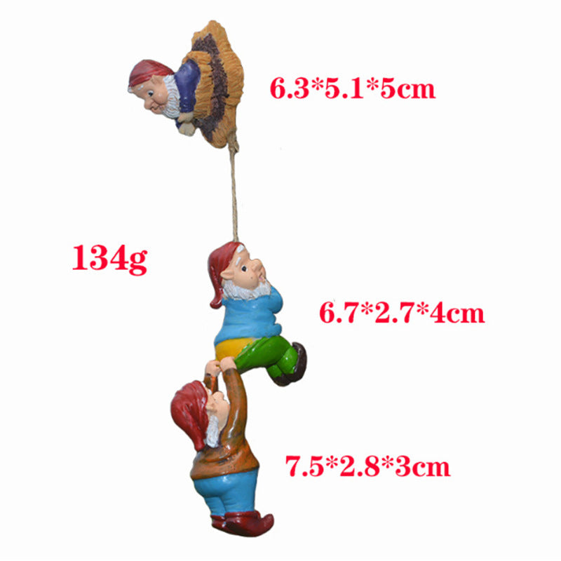 BowLift | Gnome Climbing Ornament