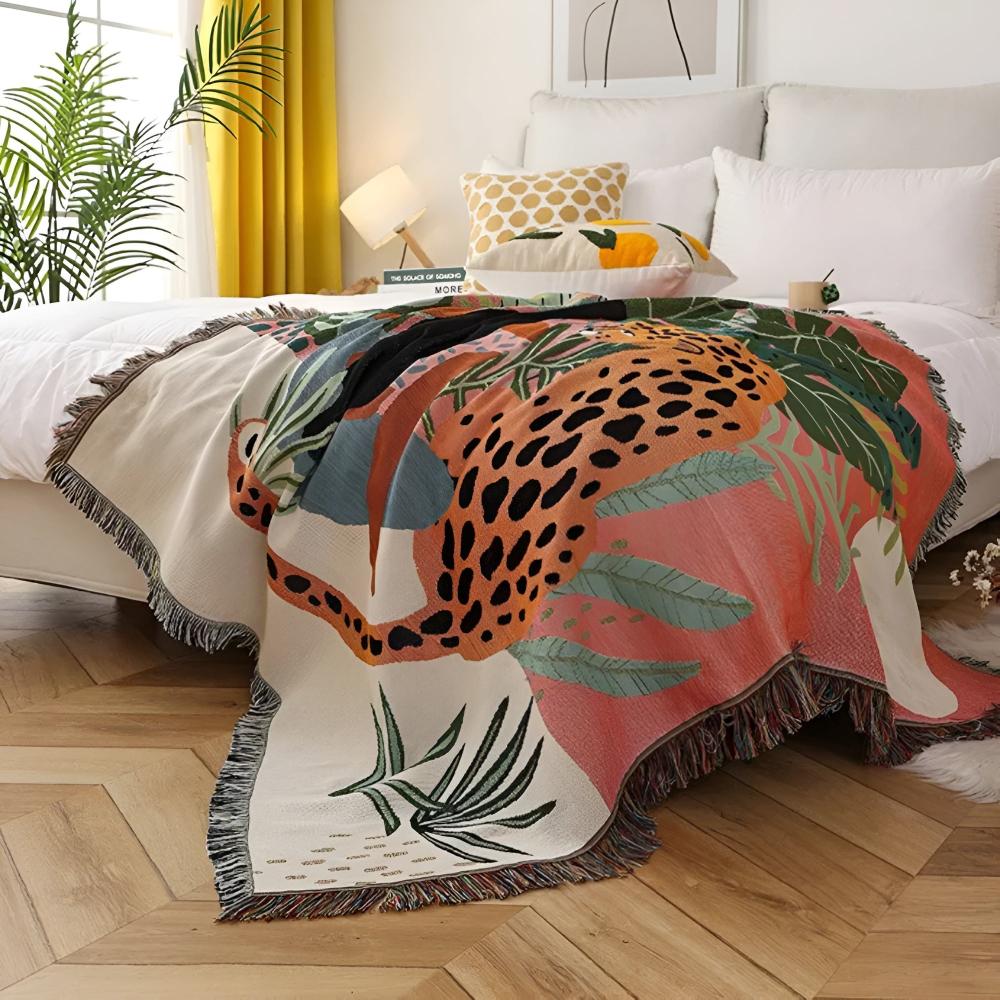 BowLift | Jungle Leopard Patterned Throw Blanket