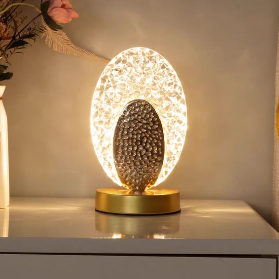 BowLift | Modern & Luxury Peacock Table Lamp - CrystalGlow