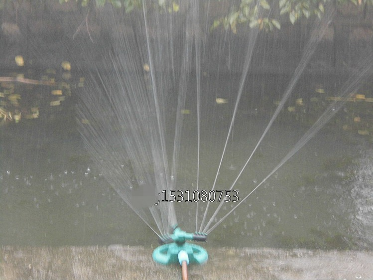 BowLift | Adjustable Garden Sprinkler – Efficient Lawn Watering with 360° Spray Function