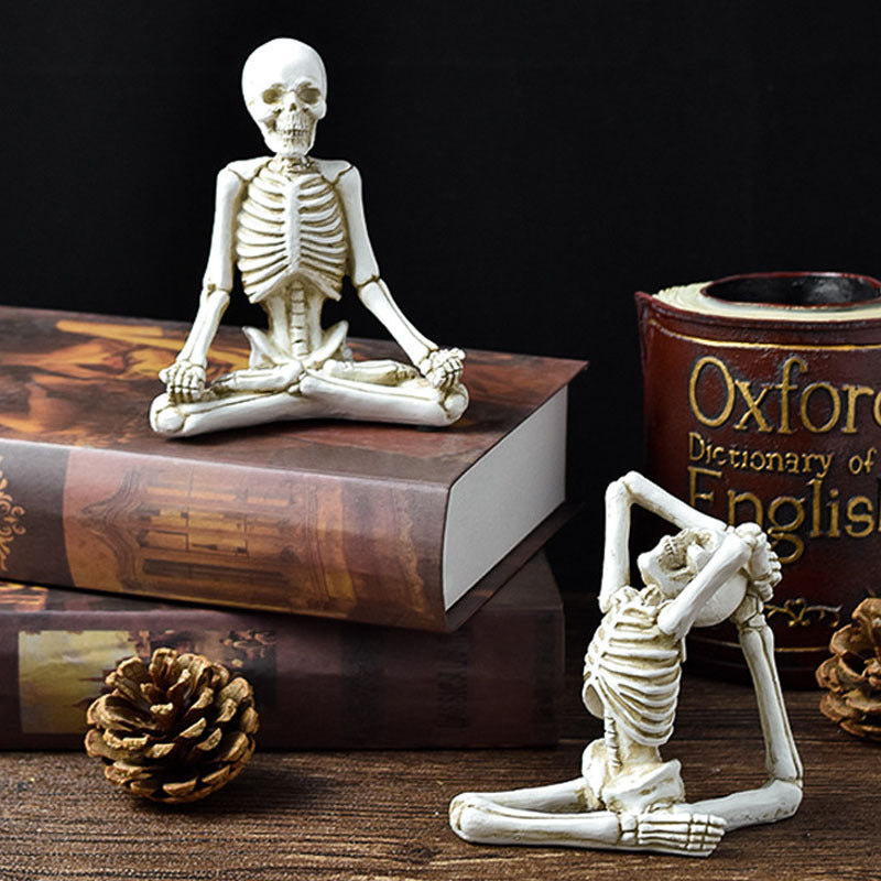 BowLift | Halloween Figurine – Resin Ornament in Vintage White or Black