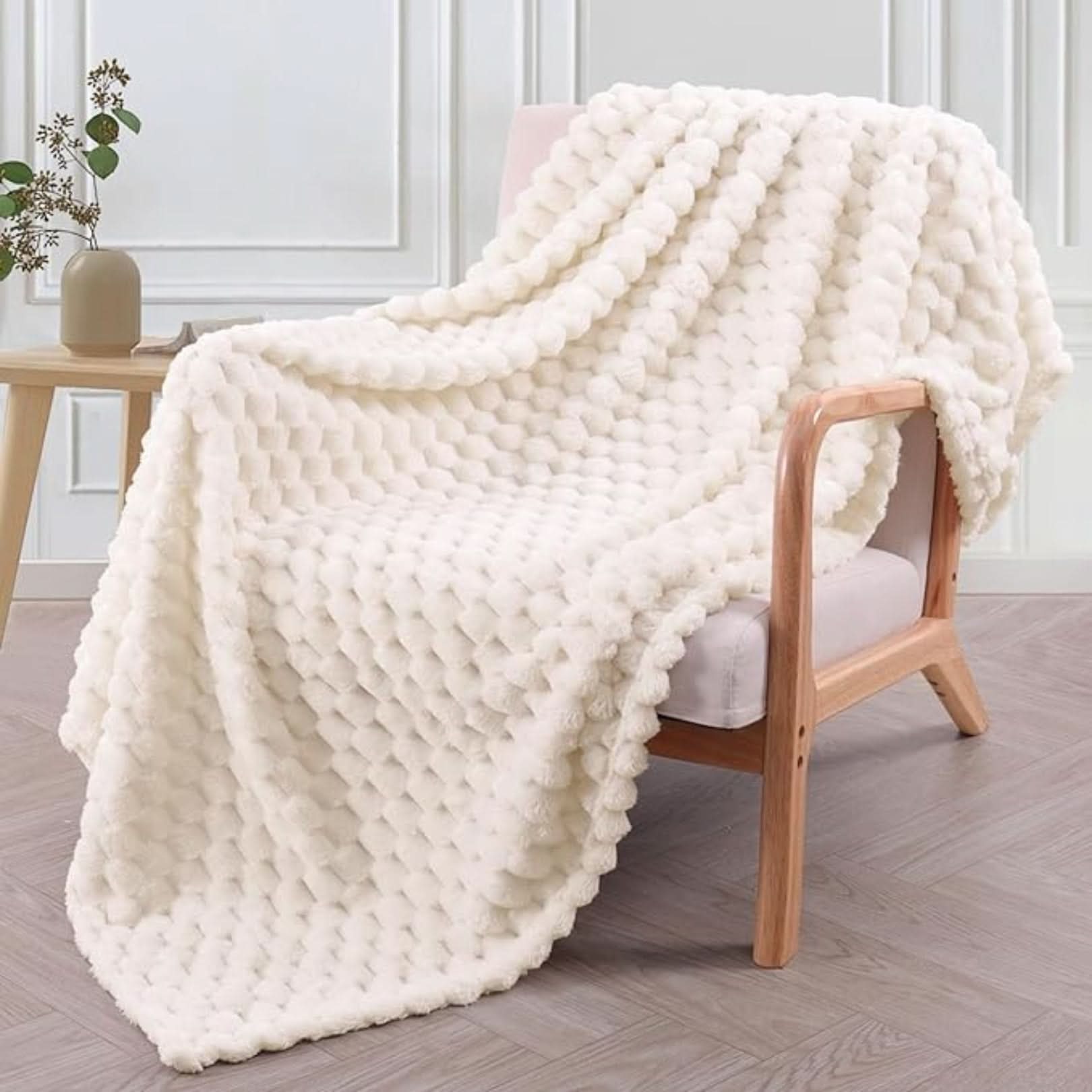 BowLift | DARA - Cozy Blanket