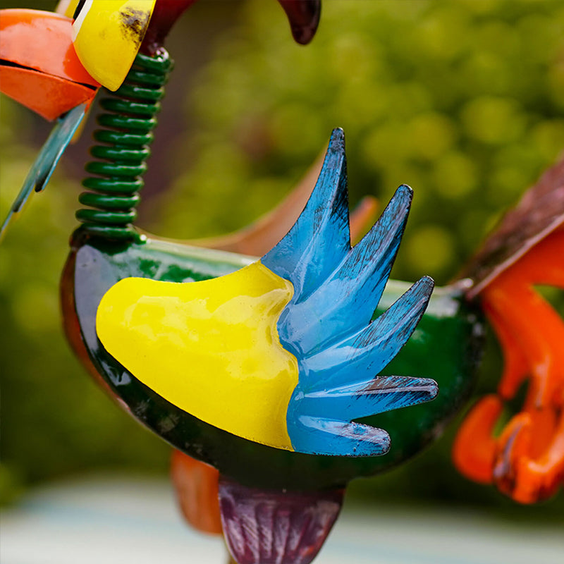 BowLift | Funny Garden Chicken Statue