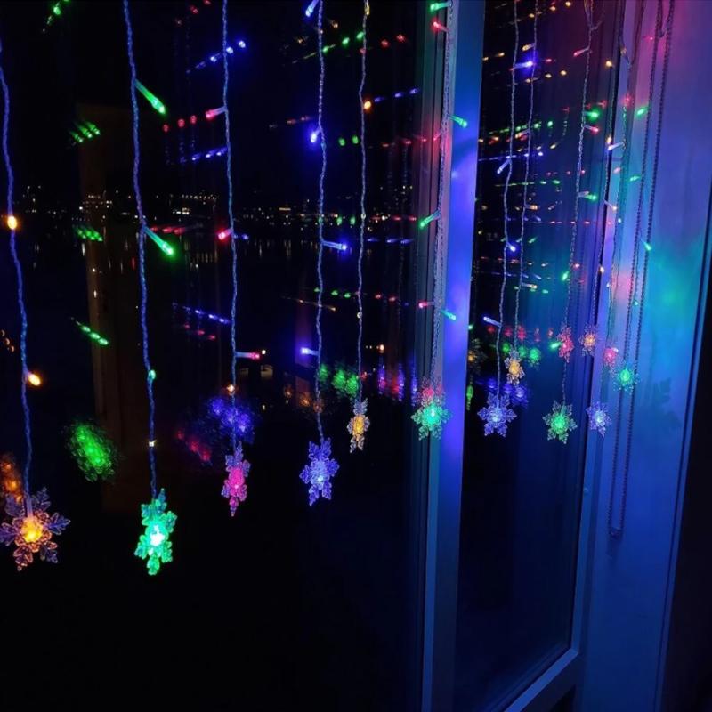 BowLift | Curtain Snowflake LED String Lights