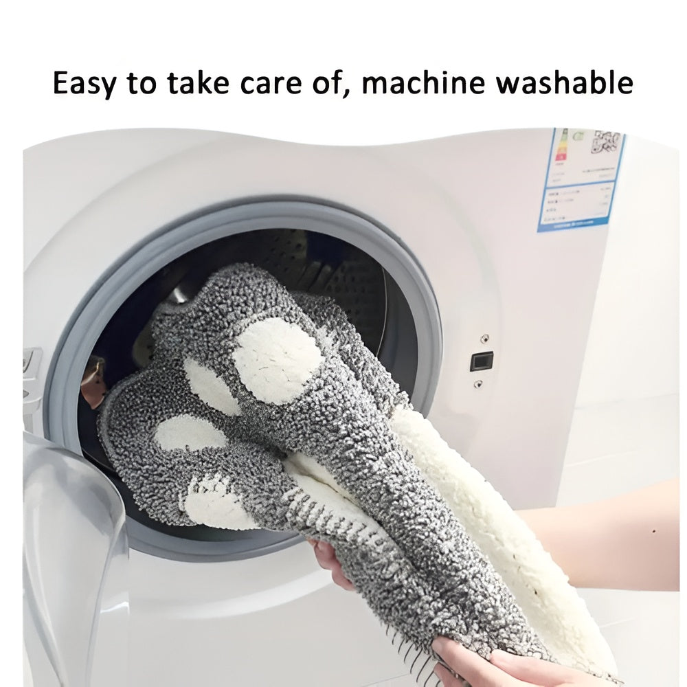 BowLift | Cute Paw Print Bath Mat