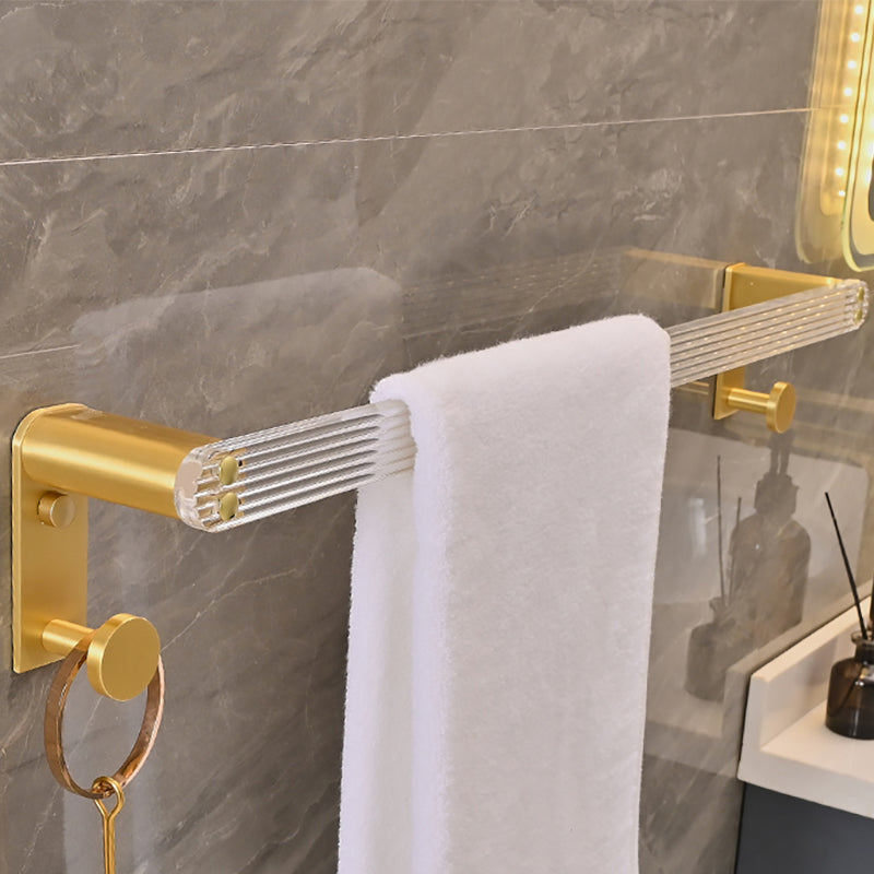 BowLift | Metal and acrylic bathroom accessories as a single piece or in a set in gold