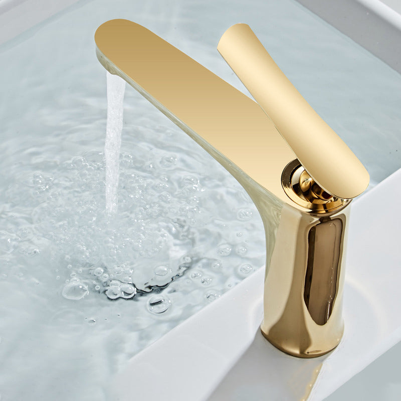BowLift | Luxury 1 Handle Sink Bathroom Faucet Round Brass Sink Faucet with Water Hose