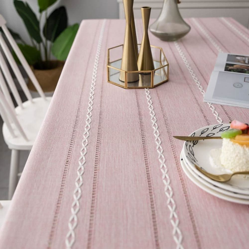 BowLift | CotLinens – Elegant table runner made of cotton and linen