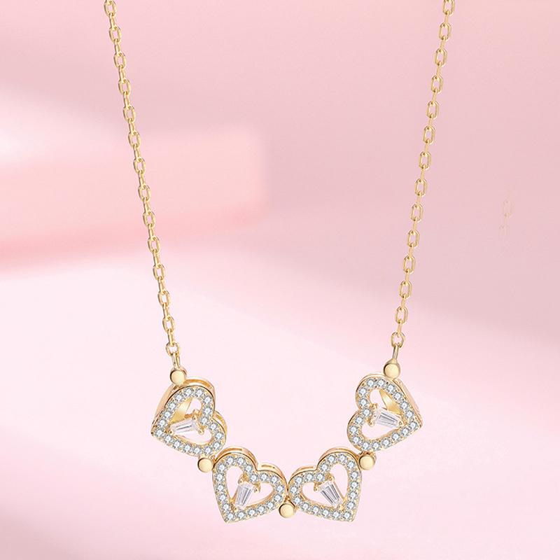 BowLift | Hollow Four Leaf Clover Necklace