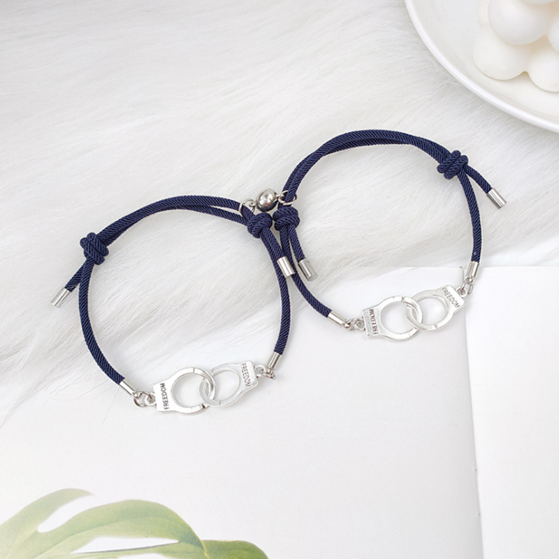 BowLift | Handcuff Bracelet