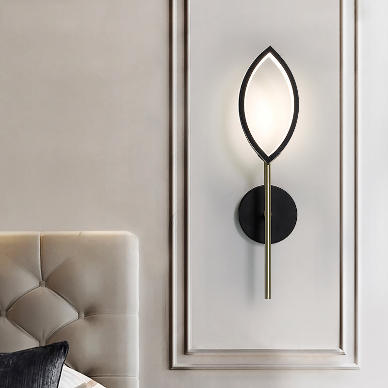 BowLift | Leaf-shaped Metallic Wall Lamp Simple Black and Gold Surface LED Wall Light for the Living Room