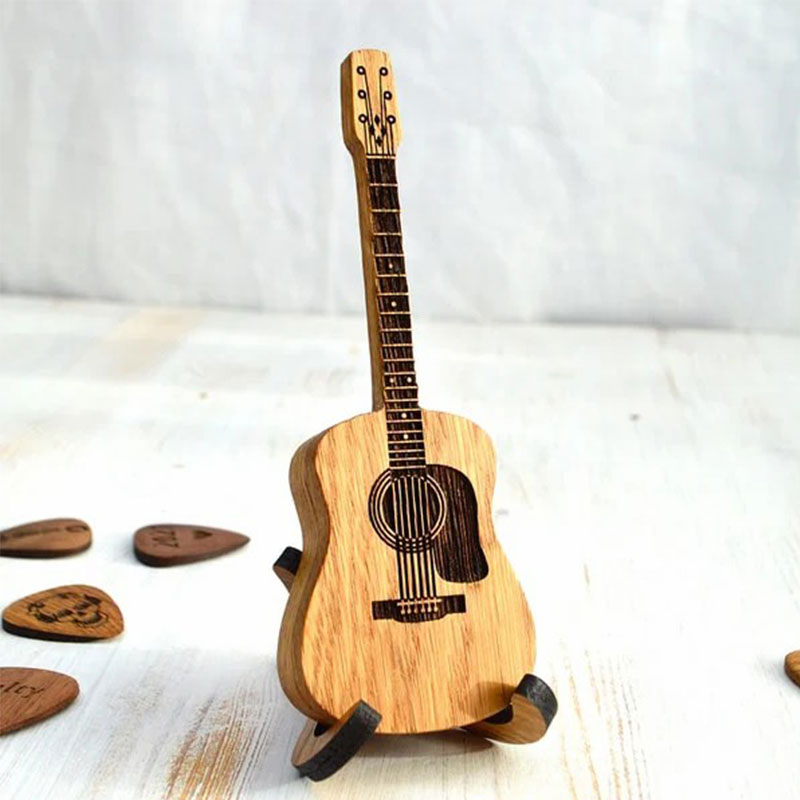 BowLift | Acoustic Guitar Wooden Pick Box