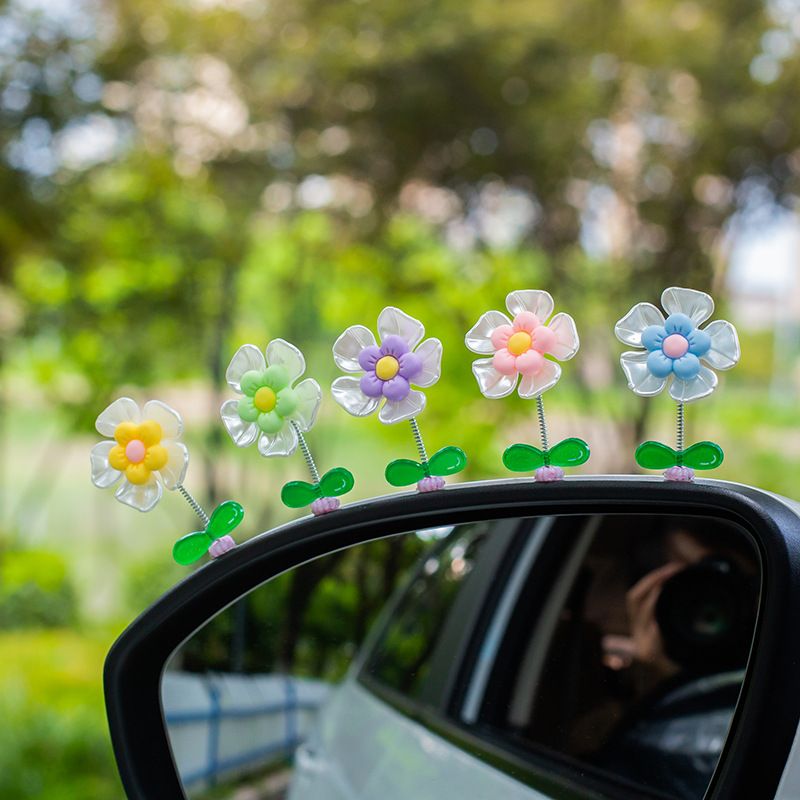 BowLift | Flower Ornaments in the car