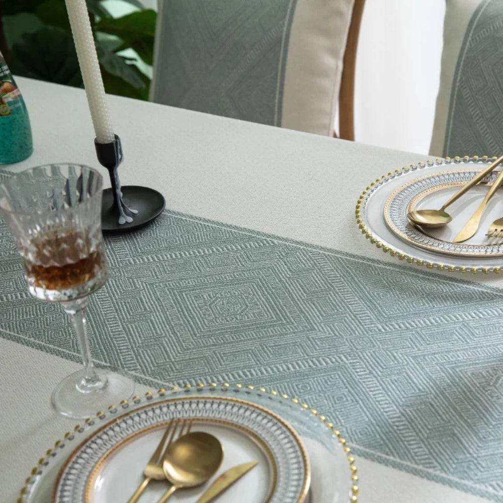 BowLift | Glisstra Geometric Tassel Tablecloth