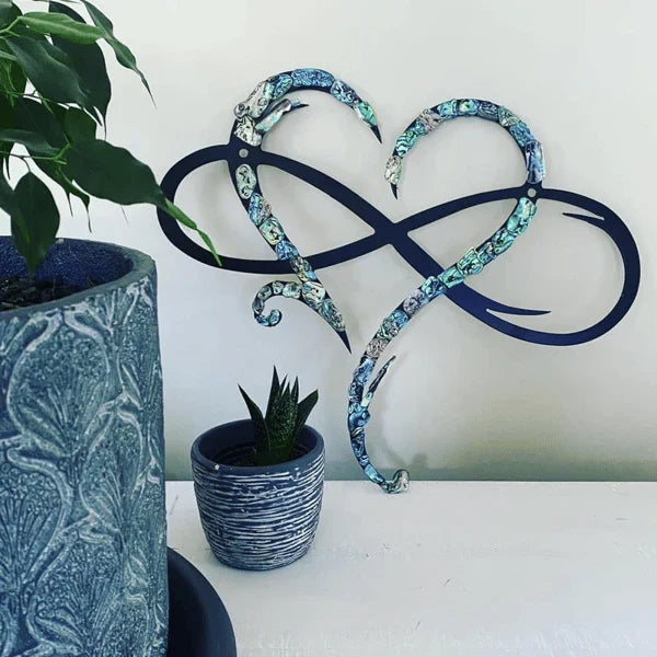 BowLift | Iron Wall Decoration with Infinity Heart