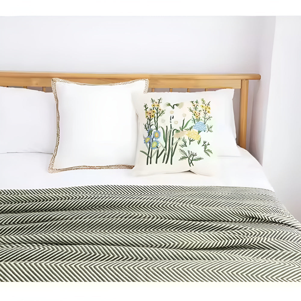 BowLift | Herringbone Tassel Knit Blanket