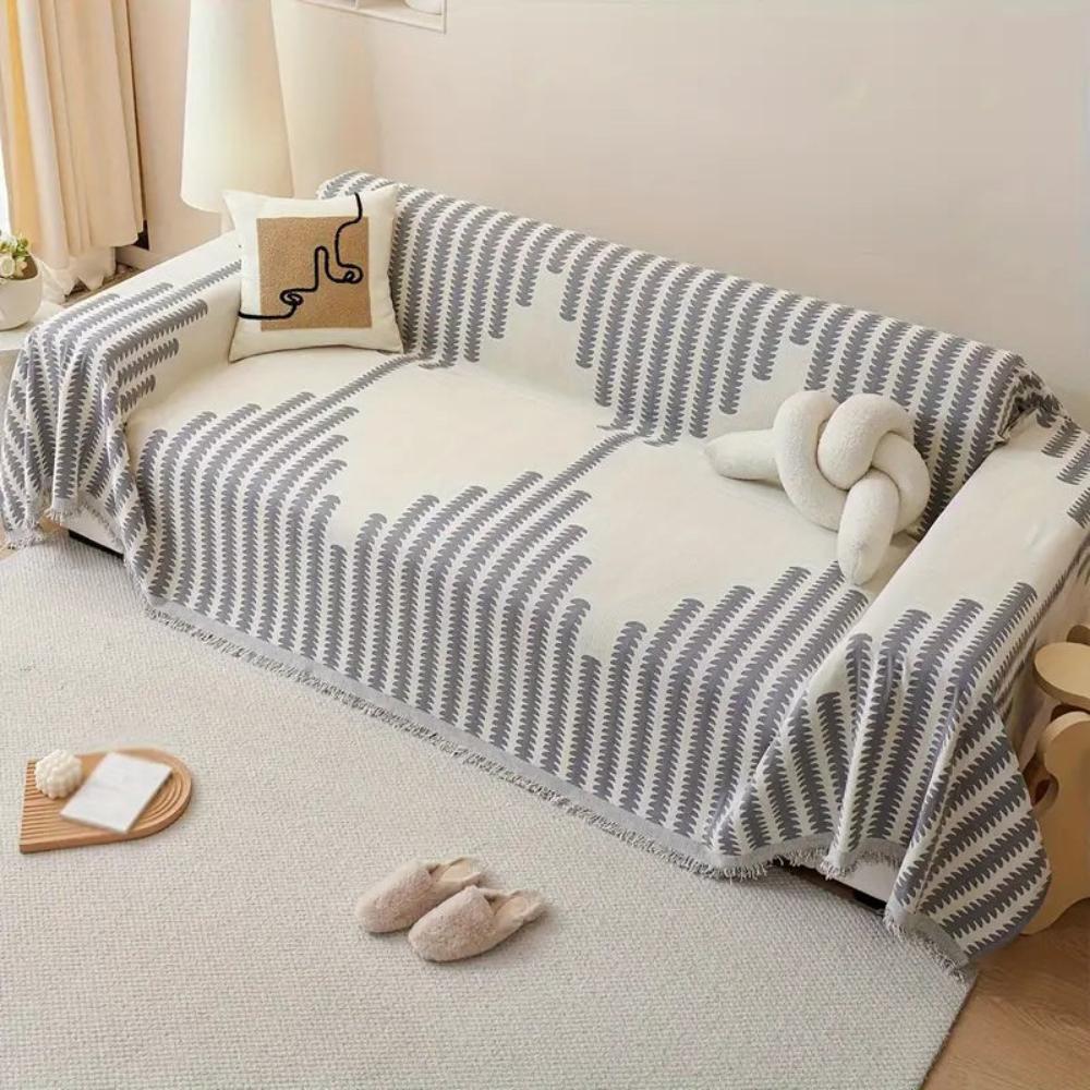 BowLift | Modern Monochrome Fern Sofa Cover