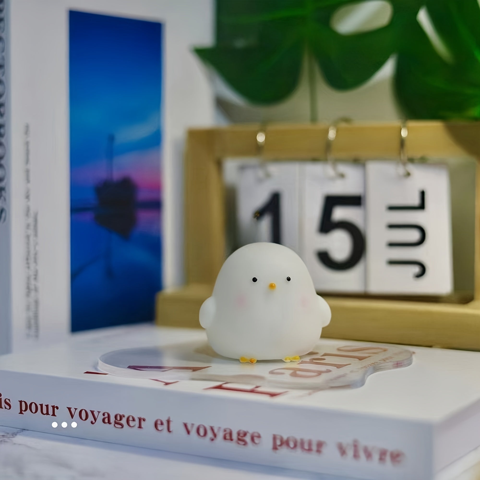 LumiKuiken - Elegant LED Table Lamp with Healthy Light Bowlift