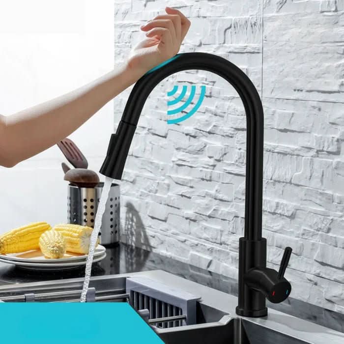 BowLift | Intelligent kitchen faucet with sensor control & pull-out spout