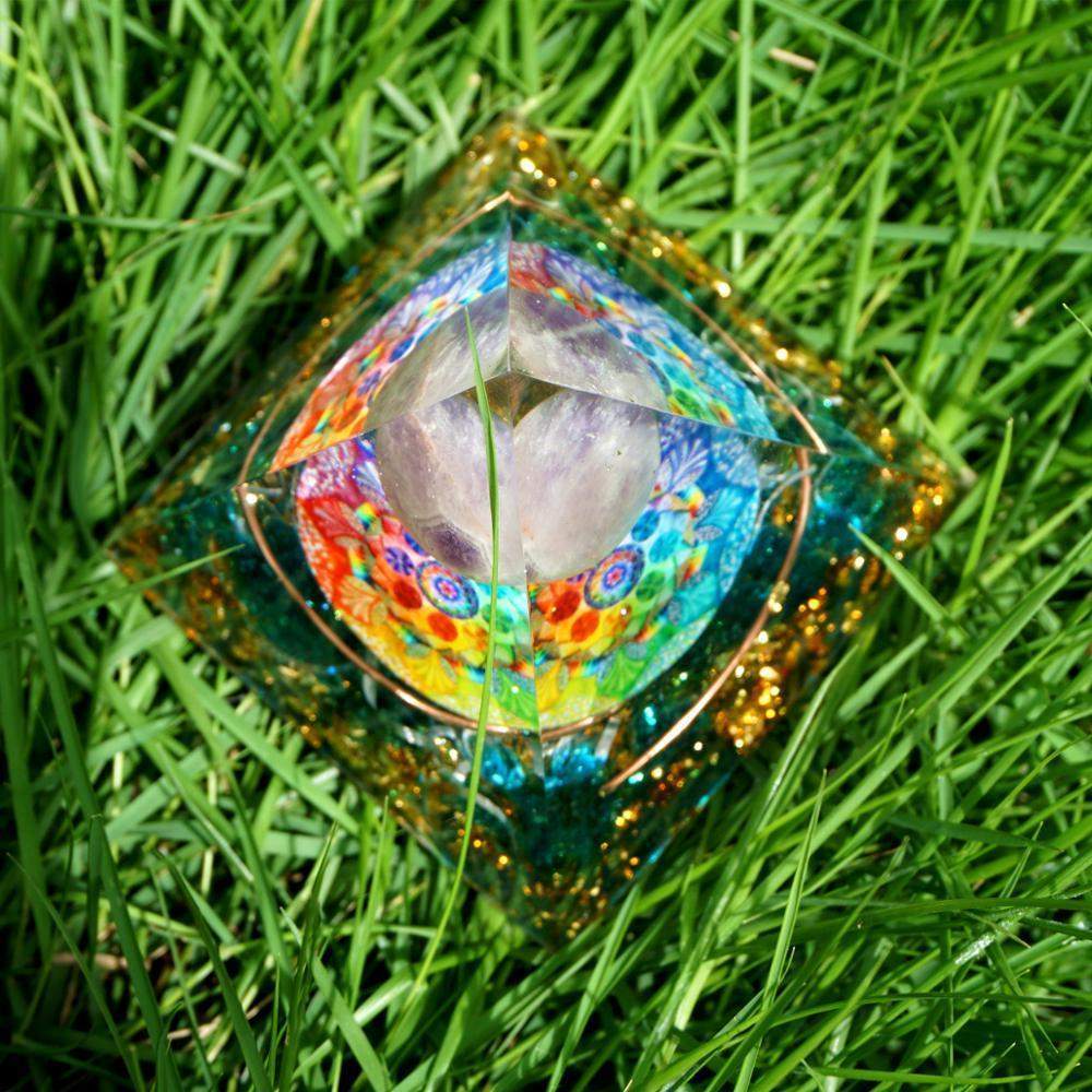 BowLift | Amethyst crystal ball with blue quartz orgone pyramid