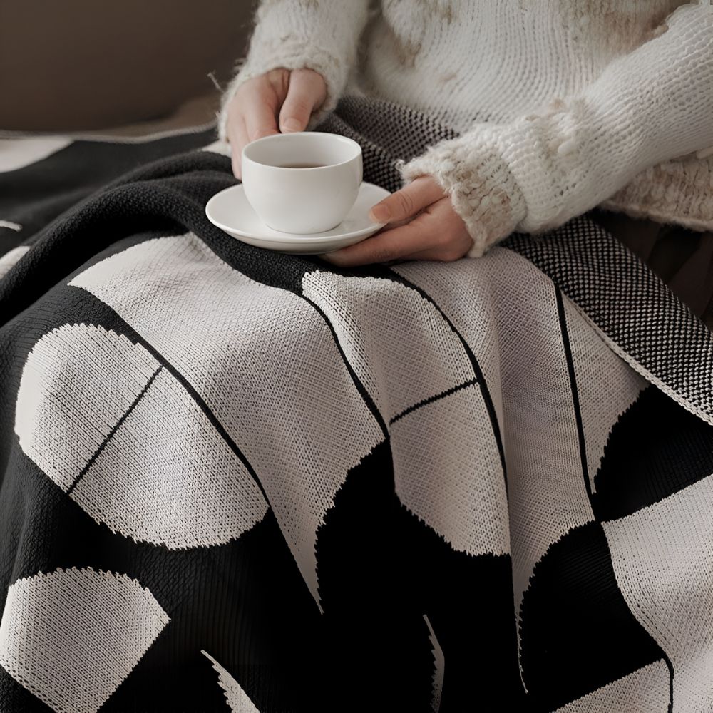 BowLift | Artevana Monochrome Geometric Throw Blanket