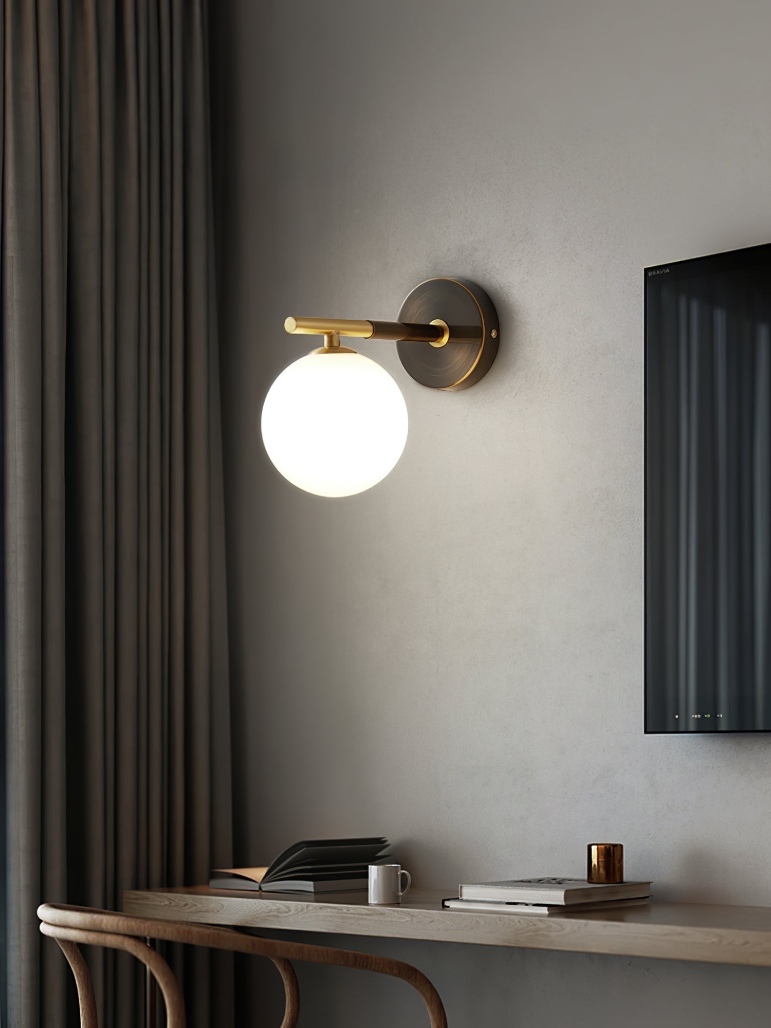 BowLift | GlobalGlow – Gold Wall Lamp with Global Inspiration